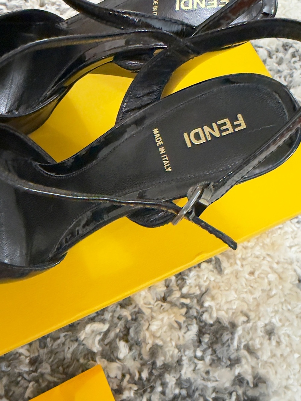Authentic Zucca FF Logo Sandals - Picture 11 of 14